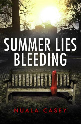 Паперова книга «Summer Lies Bleeding», автор Нуала Кейсі - фото №1