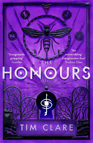 Бумажная книга «The Honours», автор Тим Клэр - фото №1