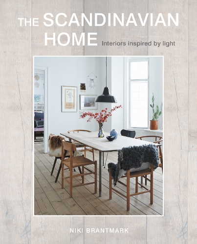 Бумажная книга «The Scandinavian Home: Interiors Inspired by Light», автор Ники Брантмарк - фото №1