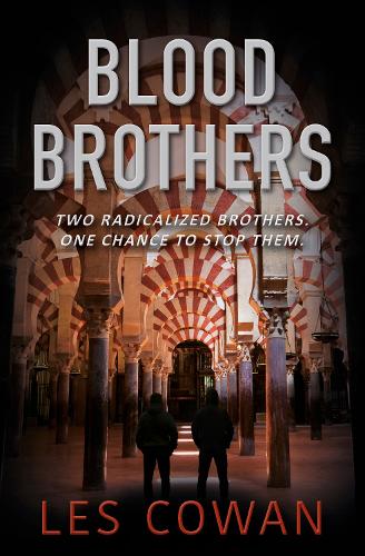 Бумажная книга «Blood Brothers», автор Лес Коуэн - фото №1
