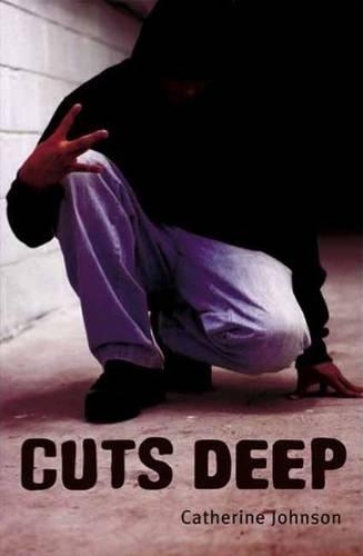 Паперова книга «On Target: Cuts Deep», автор Кетрін Джонсон - фото №1