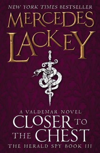 Паперова книга «Closer to the Chest. Book 3», автор Мерседес Лекі - фото №1