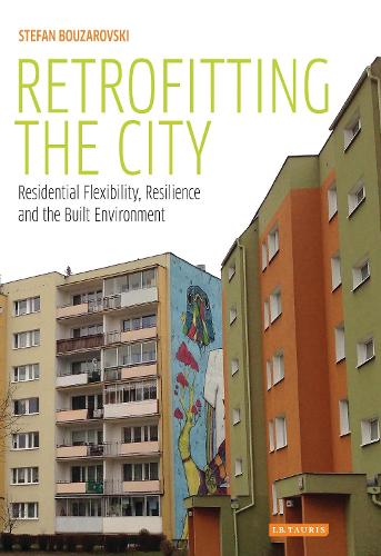 Бумажная книга «Retrofitting the City: Residential Flexibility, Resilience and the Built Environment», автор Стефан Бузаровски - фото №1