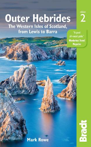 Бумажная книга «Outer Hebrides: The Western Isles of Scotland from Lewis to Barra», автор Марк Роу - фото №1