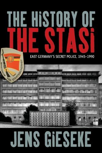 Бумажная книга «The History of the Stasi: East Germany's Secret Police, 1945-1990», автор Йенс Гизеке - фото №1