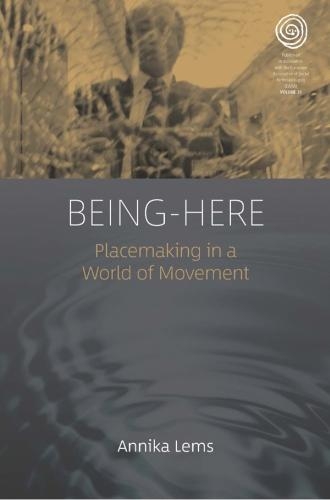 Бумажная книга «Being-Here: Placemaking in a World of Movement», автор Анника Лемс - фото №1