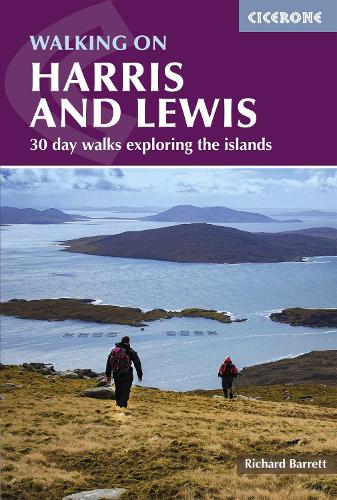 Бумажная книга «Walking on Harris and Lewis: 30 day walks exploring the islands», автор Ричард Барретт - фото №1