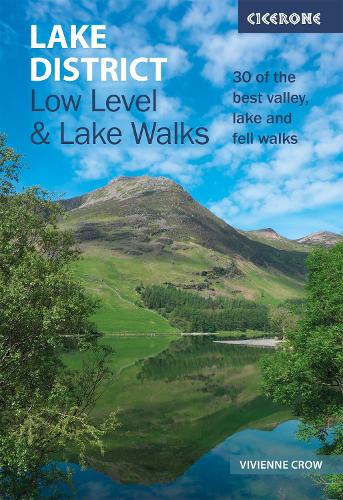 Бумажная книга «Lake District: Low Level and Lake Walks: 30 of the best valley, lake and fell walks», автор Вивьен Кроу - фото №1