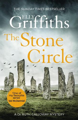 Паперова книга «The Stone Circle: The Dr Ruth Galloway Mysteries 11», автор Еллі Гріффітс - фото №1