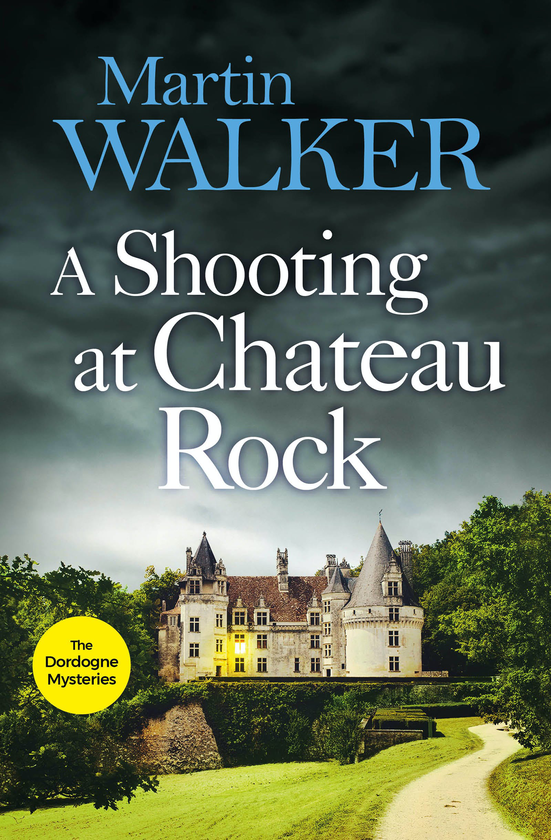Бумажная книга «A Shooting at Chateau Rock», автор Мартин Уокер - фото №1