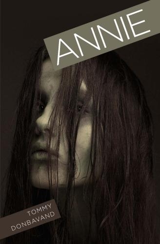 Паперова книга «Annie», автор Томмі Донбаванд - фото №1