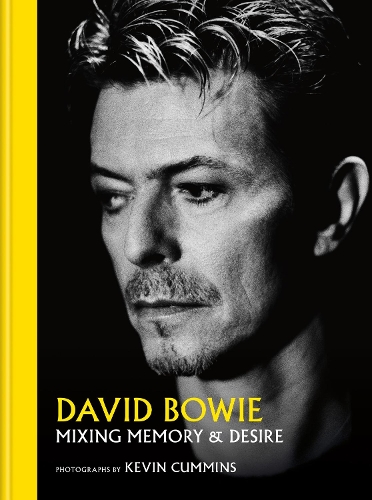 Бумажная книга «David Bowie Mixing Memory & Desire: Photographs by Kevin Cummins», автор Кевин Камминс - фото №1