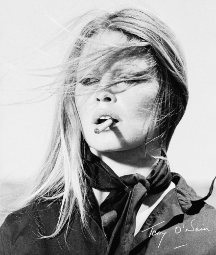 Бумажная книга «Terry O'Neill: The Opus», автор Терри О'Нил - фото №1