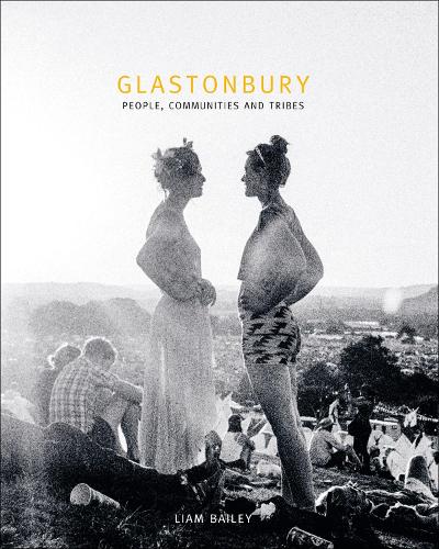 Бумажная книга «Glastonbury: The Festival and Its People» - фото №1