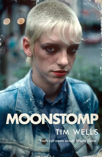 Бумажная книга «Moonstomp», автор Тим Уэллс - фото №1