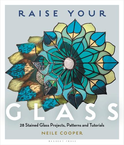 Бумажная книга «Raise Your Glass: 28 Stained Glass Projects, Patterns and Tutorials», автор Нил Купер - фото №1