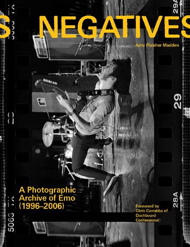 Бумажная книга «Negatives: A Photographic Archive of Emo (1996-2006)», автор Эми Флейшер Мэдден - фото №1