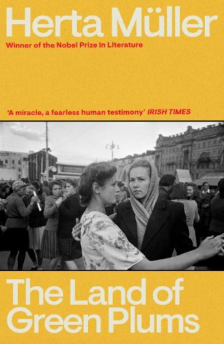 Паперова книга «The Land Of Green Plums», автор Герта Мюллер - фото №1