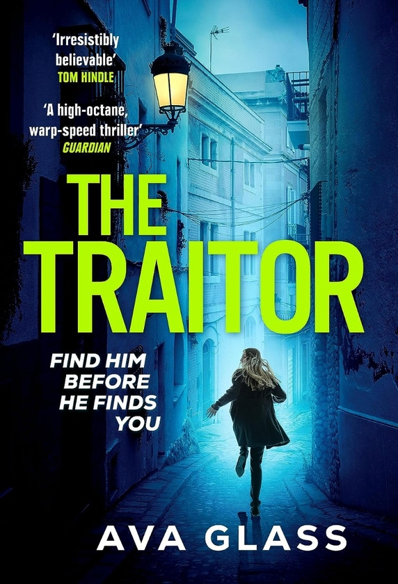 Паперова книга «The Traitor», автор Ава Гласс - фото №1