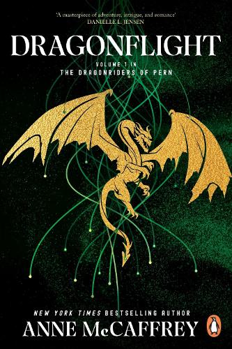 Бумажная книга «Dragonflight: (Dragonriders of Pern: 1)», автор Энн Маккефри - фото №1