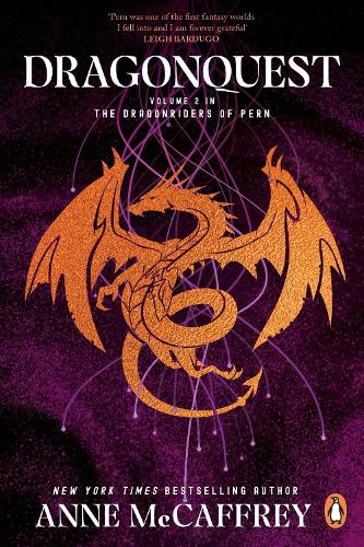 Паперова книга «Dragonquest: (Dragonriders of Pern: 2)», автор Енн Маккефрі - фото №1