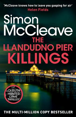 Паперова книга «The Llandudno Pier Killings», автор Саймон МакКлів - фото №1