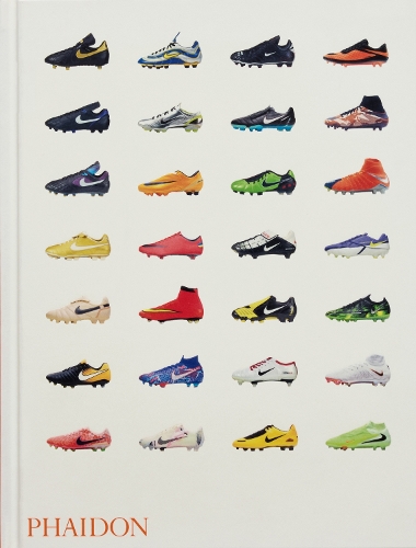 Бумажная книга «Nike Football Boots», авторов Калеб Азума Нельсон, Томас Тернер - фото №1