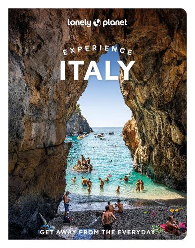 Бумажная книга «Lonely Planet Experience Italy», авторов Анжела Корриас, Анджело Зинна, Бенедетта Геддо, Брендан Сэйнсбери, Кристиан Бонетто, Дункан Гарвуд, Эрика Фирпо, Ева Сандовал, Кевин Рауб, Маргарита Рааг, Никола Уильямс, Пола Харди, Реджис Сент-Луис, Стефани Онг, Вирджиния ДиГаэтано - фото №1