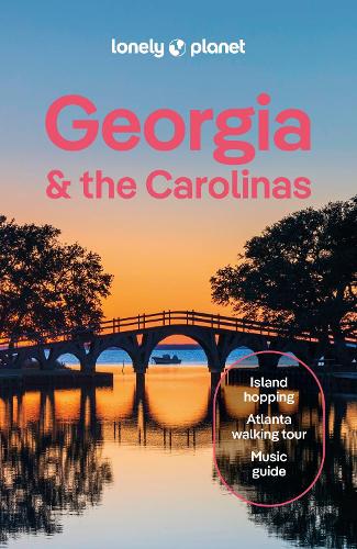 Бумажная книга «Lonely Planet Georgia & the Carolinas», авторов Эми К. Бальфур, Кэролайн Юбэнкс, Эмили Матчар, Кевин Рауб, Рэйчел Чанг, Реджис Сент-Луис - фото №1