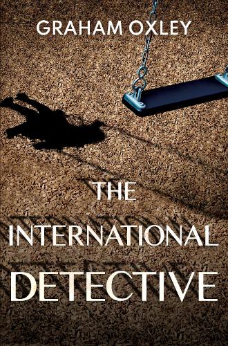 Бумажная книга «The International Detective», автор Грэм Оксли - фото №1