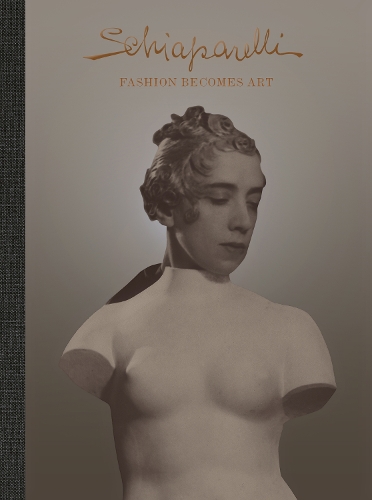 Бумажная книга «Schiaparelli: Fashion Becomes Art» - фото №1