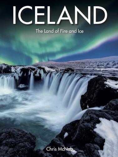 Паперова книга «Iceland», автор Кріс МакНаб - фото №1