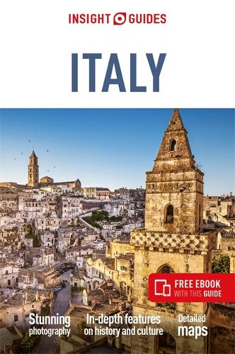 Бумажная книга «Insight Guides Italy (Travel Guide with Free eBook)», автор Insight Guides - фото №1
