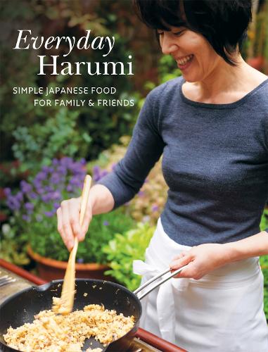 Бумажная книга «Everyday Harumi: Simple Japanese food for family and friends», автор Харуми Курихара - фото №1