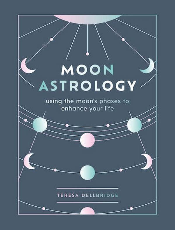 Бумажная книга «Moon Astrology», автор Тереза Деллбридж - фото №1
