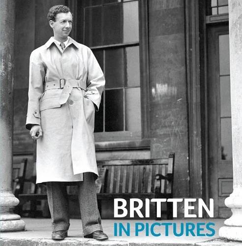 Бумажная книга «Britten in Pictures», автор Люси Уокер - фото №1