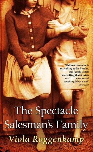 Бумажная книга «The Spectacle Salesman's Family», автор Виола Роггенкамп - фото №1