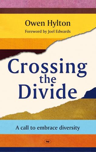 Паперова книга «Crossing the Divide: A Call To Embrace Diversity», автор Оуен Гілтон - фото №1