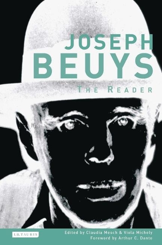 Бумажная книга «Joseph Beuys: The Reader», авторов Клаудия Меш, Виола Микели - фото №1