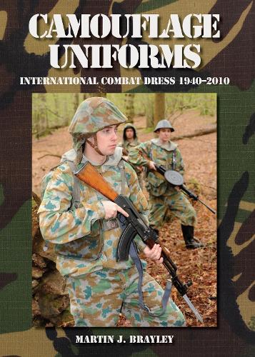 Паперова книга «Camouflage Uniforms: International Combat Dress 1940-2010», автор Мартін Дж. Брейлі - фото №1
