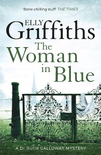 Паперова книга «The Woman In Blue: The Dr Ruth Galloway Mysteries 8», автор Еллі Гріффітс - фото №1