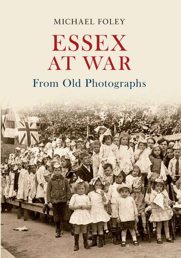 Бумажная книга «Essex at War From Old Photographs» - фото №1