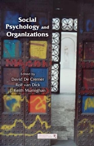 Бумажная книга «Social Psychology and Organizations» - фото №1