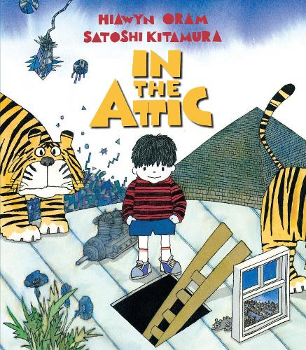 Бумажная книга «In The Attic», автор Хиавин Орам - фото №1