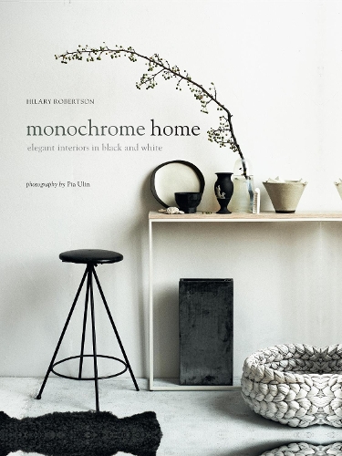 Паперова книга «Monochrome Home: Elegant Interiors in Black and White», автор Гіларі Робертсон - фото №1