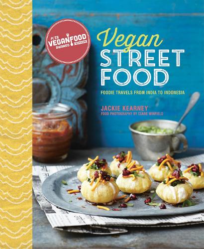 Бумажная книга «Vegan Street Food: Foodie Travels from India to Indonesia», автор Джеки Кирни - фото №1