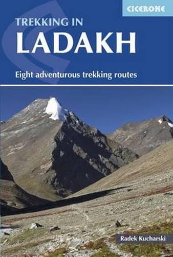 Паперова книга «Trekking in Ladakh: Eight adventurous trekking routes», автор Радек Кучарський - фото №1