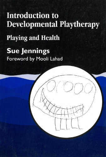 Бумажная книга «Introduction to Developmental Playtherapy: Playing and Health», автор Сью Дженнингс - фото №1