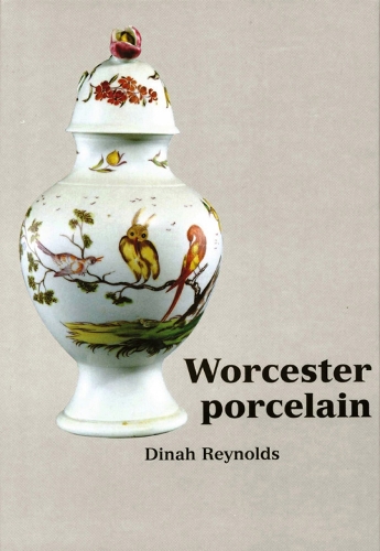 Бумажная книга «Worcester Porcelain», автор Дина Рейнольдс - фото №1