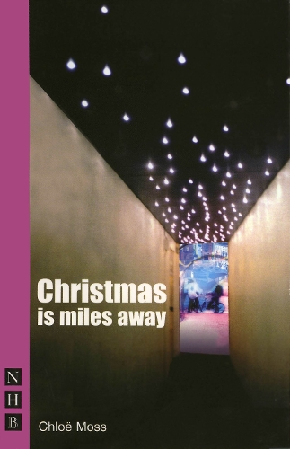 Бумажная книга «Christmas is Miles Away», автор Хлоя Мосс - фото №1